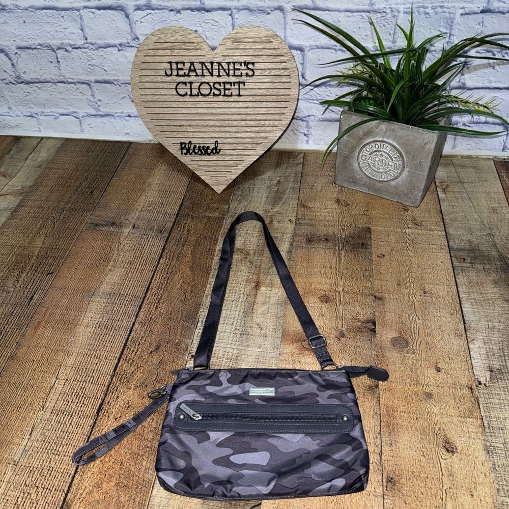 Baggallini crossbody purse gray/black camo